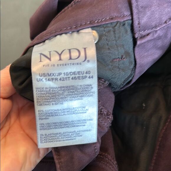 NYDJ Purple/Burgundy Flate Jeans Stretch Denim size 10 - Picture 7 of 8